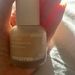 Innisfree light fitting foundation 30ml SPF20 color 23N